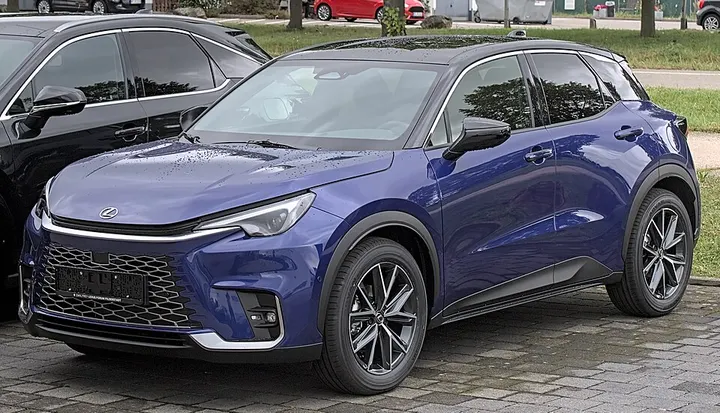 Lexus LBX